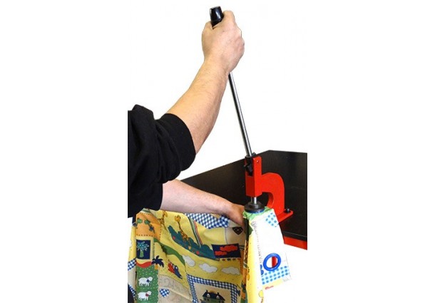 Plastgrommet Hps020 Hand Press To Set Plastic Eyelets On Curtains